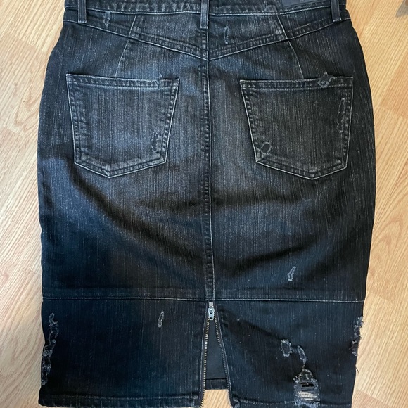 Agolde distressed black denim skirt - Picture 2 of 6